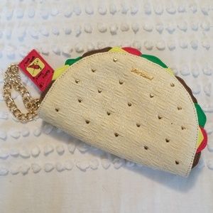 BETSEY JOHNSON TACO WRISTLET